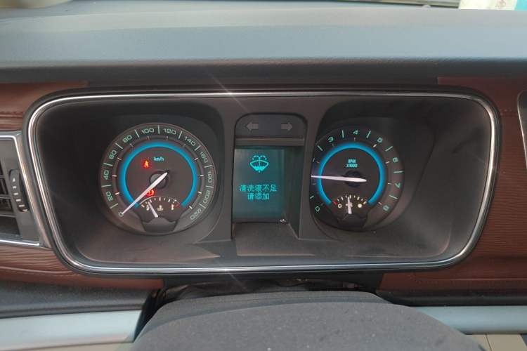 Used Buick GL8 2015 2.4L Luxury Business Premium Edition Instrument Cluster