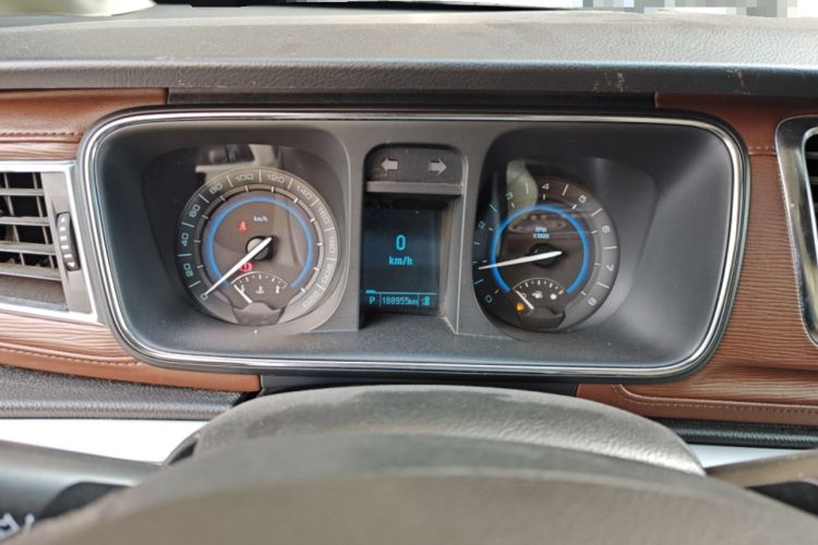 Used Buick GL8 2015 2.4L Luxury Business Premium Edition Instrument Cluster
