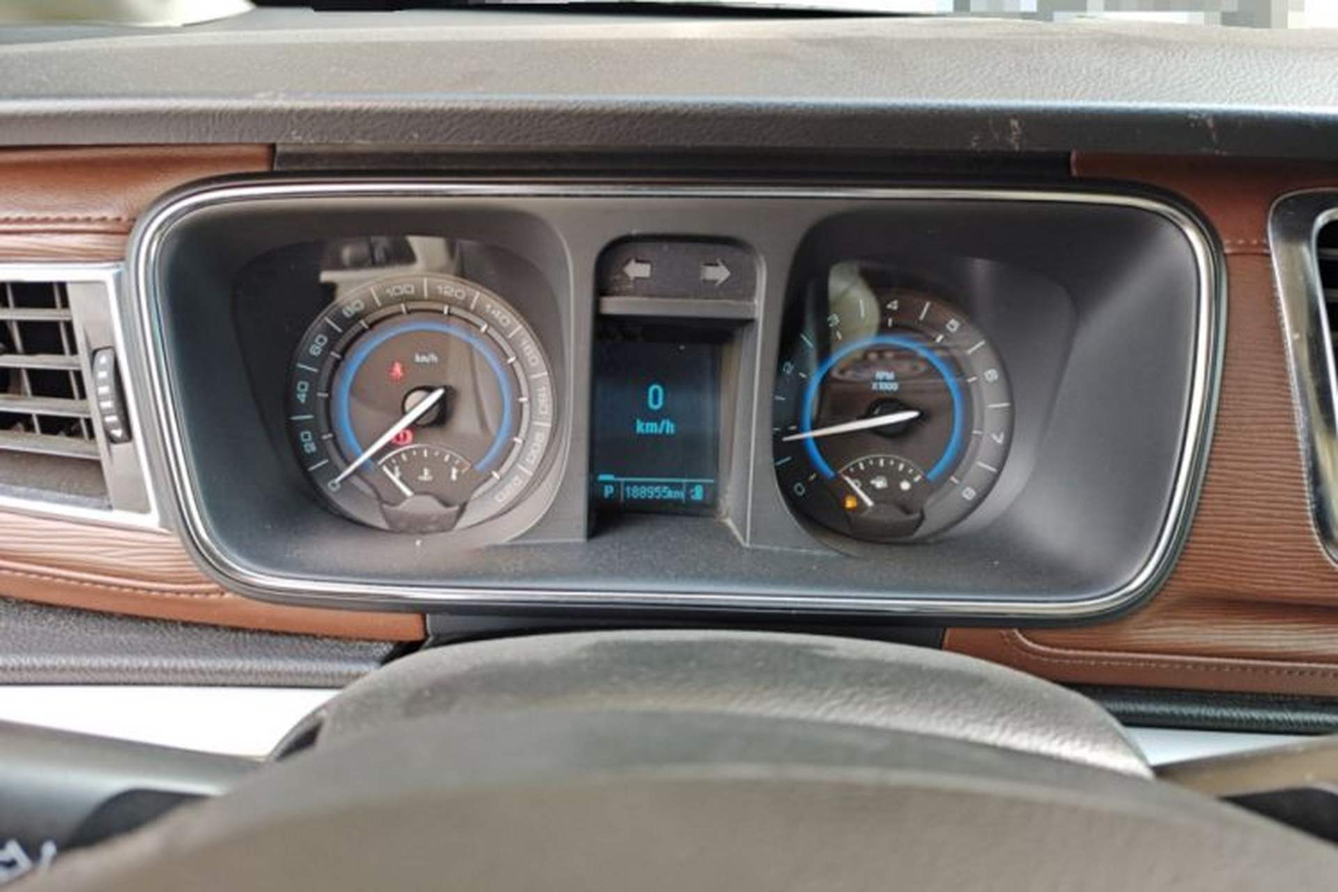 Used Buick GL8 2015 2.4L Luxury Business Premium Edition Instrument Cluster