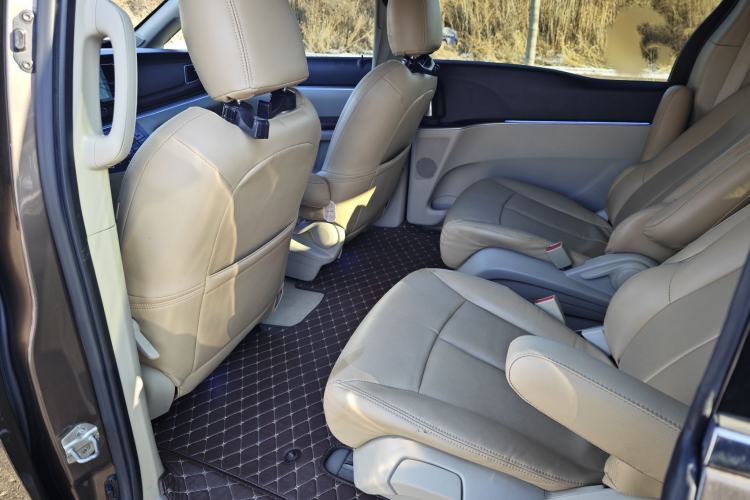 Used Buick GL8 2015 2.4L Luxury Business Premium Edition Interior 5