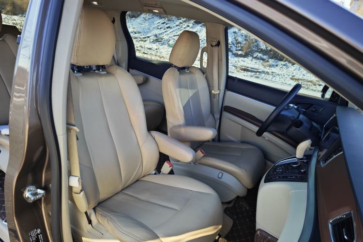 Used Buick GL8 2015 2.4L Luxury Business Premium Edition Interior 8
