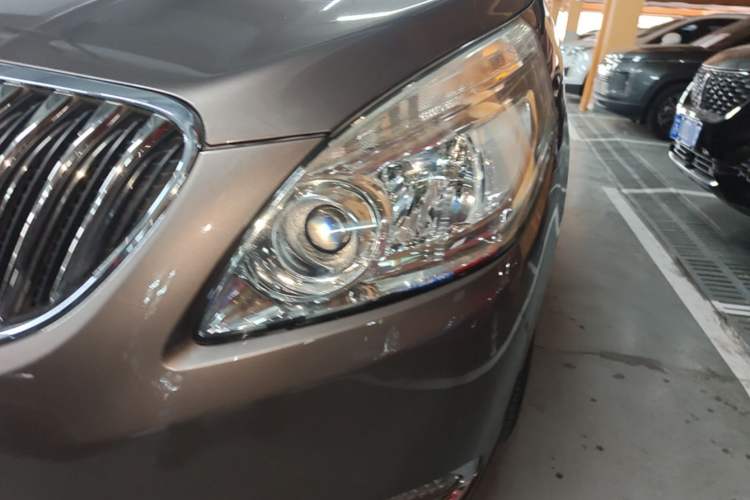 Used Buick GL8 2015 2.4L Luxury Business Premium Edition Left Front Headlight