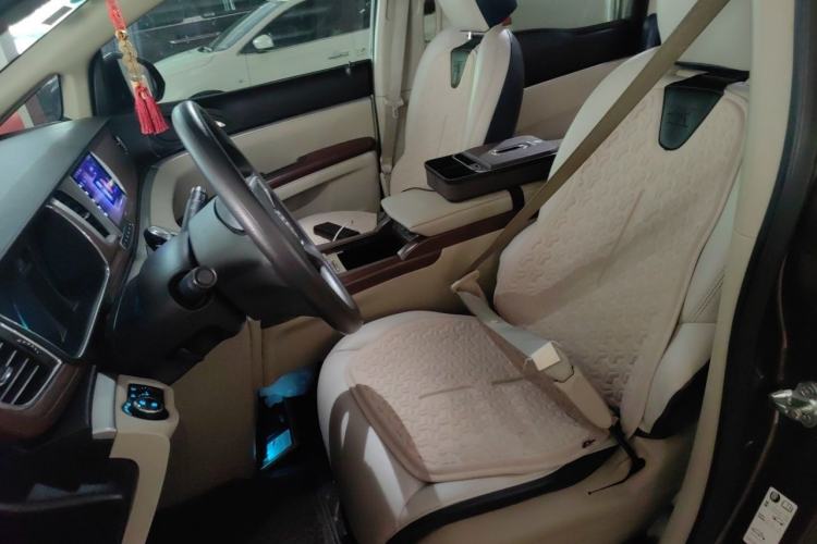 Used Buick GL8 2015 2.4L Luxury Business Premium Edition Left Front Seat