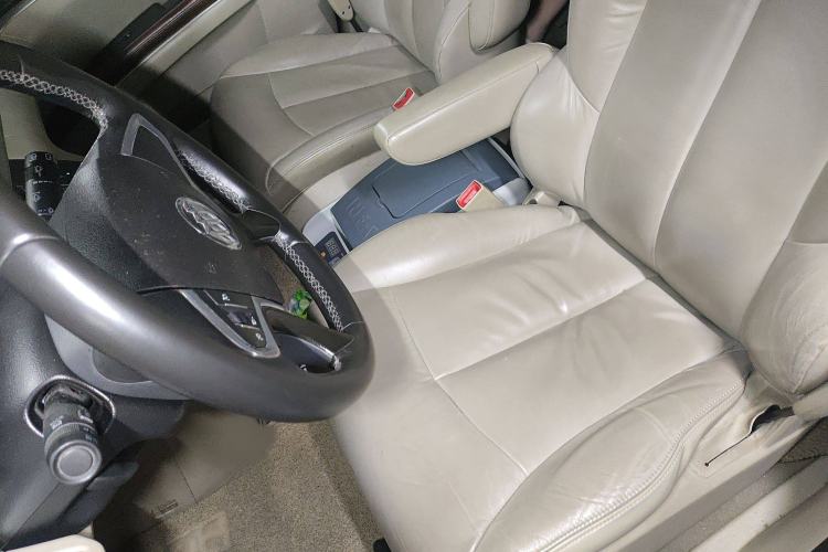 Used Buick GL8 2015 2.4L Luxury Business Premium Edition Left Front Seat