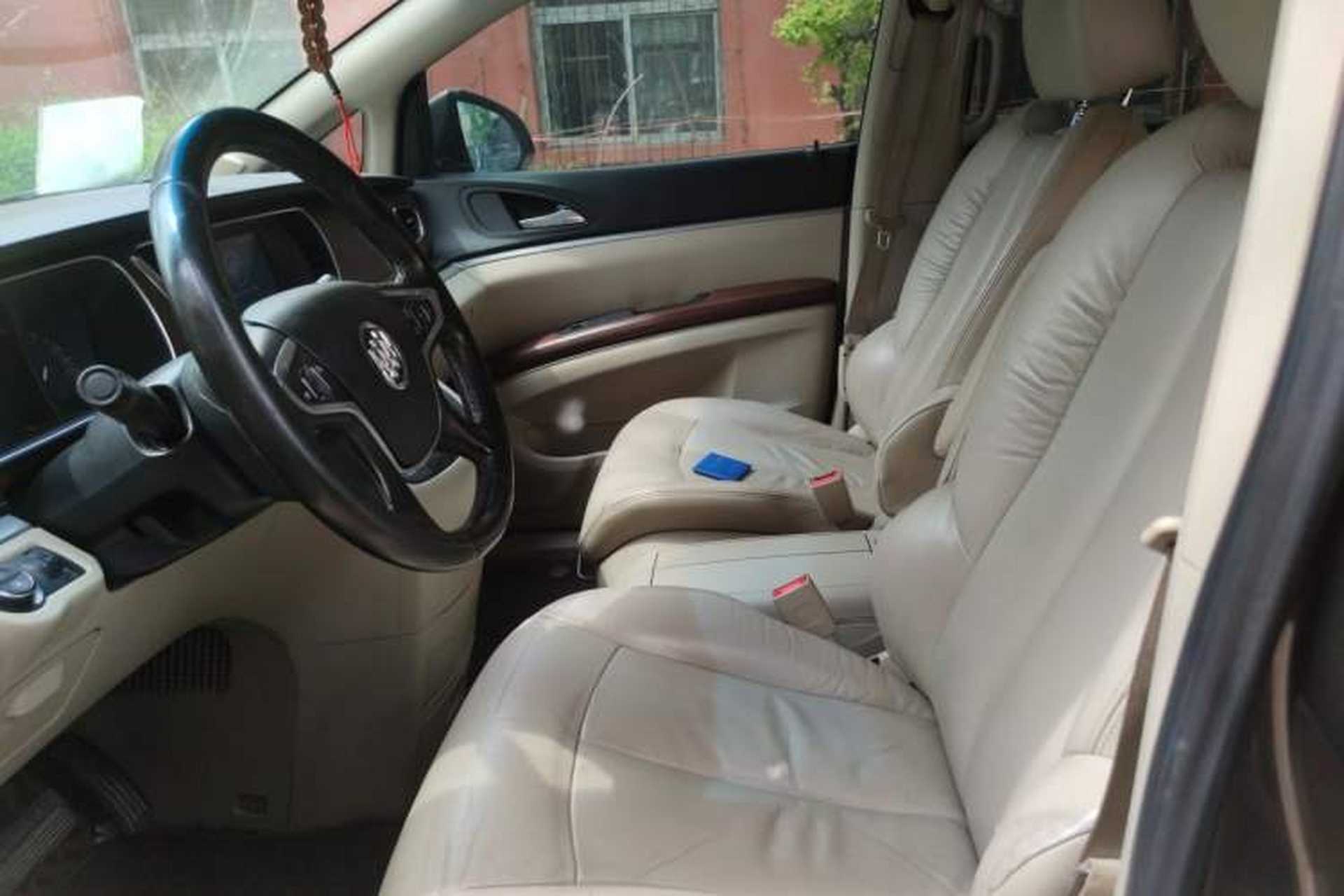 Used Buick GL8 2015 2.4L Luxury Business Premium Edition Left Front Seat