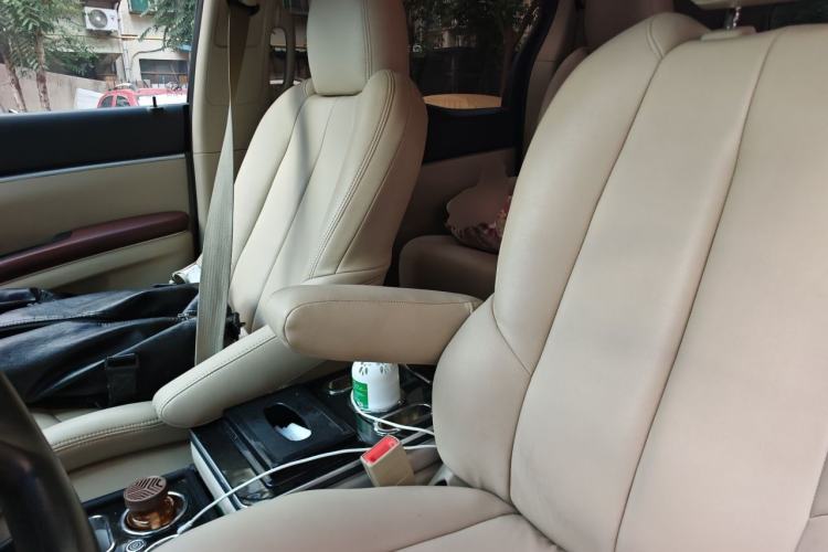 Used Buick GL8 2015 2.4L Luxury Business Premium Edition Left Front Seat