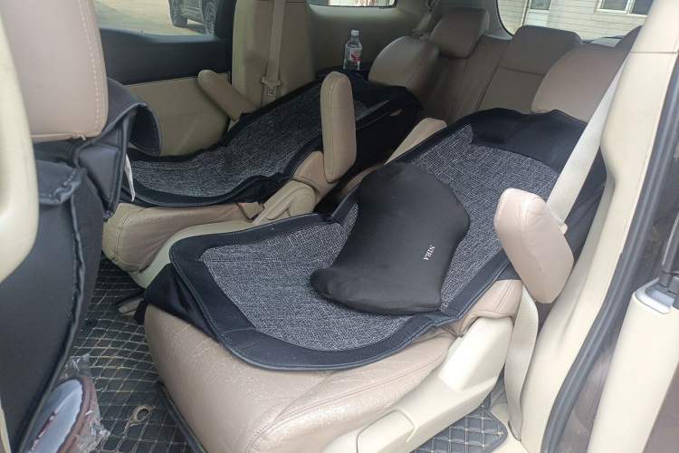 Used Buick GL8 2015 2.4L Luxury Business Premium Edition Left Rear Seat