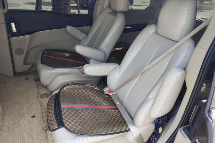 Used Buick GL8 2015 2.4L Luxury Business Premium Edition Left Rear Seat