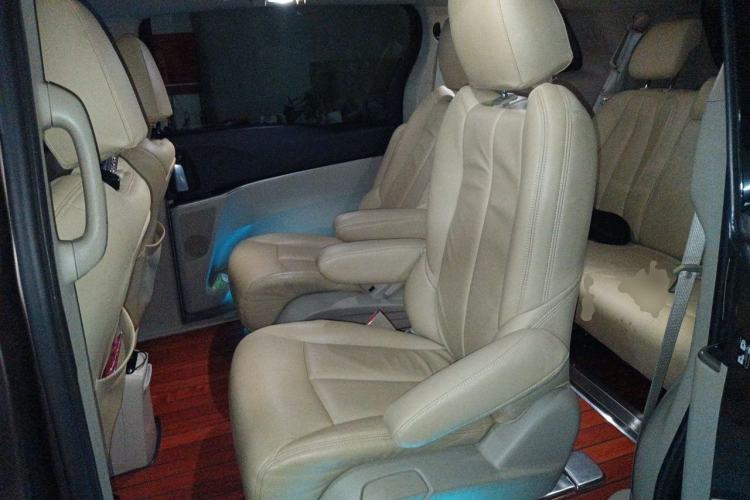 Used Buick GL8 2015 2.4L Luxury Business Premium Edition Left Rear Seat