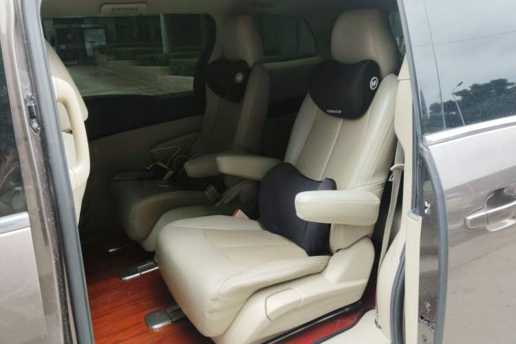 Used Buick GL8 2015 2.4L Luxury Business Premium Edition Left Rear Seat