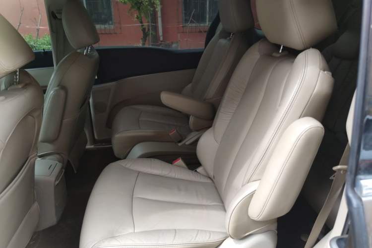 Used Buick GL8 2015 2.4L Luxury Business Premium Edition Left Rear Seat