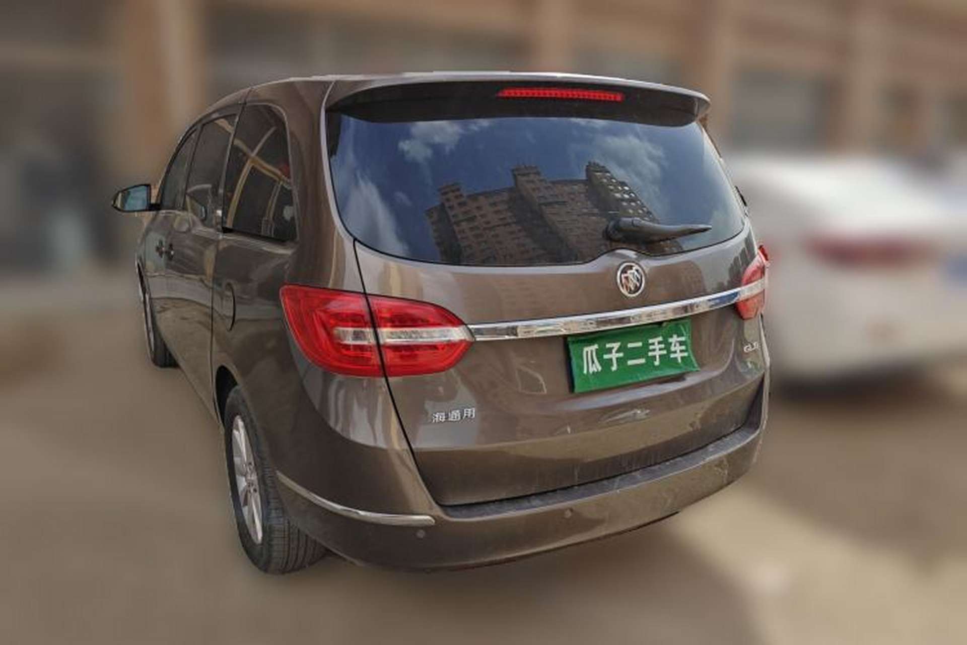 Used Buick GL8 2015 2.4L Luxury Business Premium Edition Rear Left 45 Deg