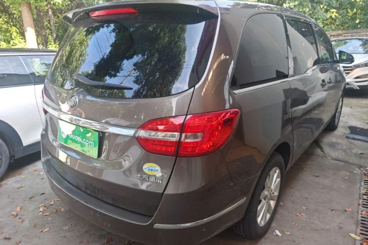 Used Buick GL8 2015 2.4L Luxury Business Premium Edition Rear Right 45 Deg