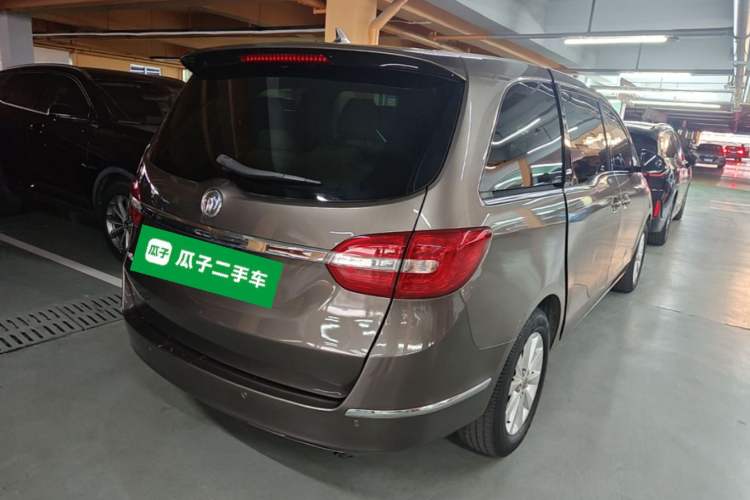 Used Buick GL8 2015 2.4L Luxury Business Premium Edition Rear Right 45 Deg