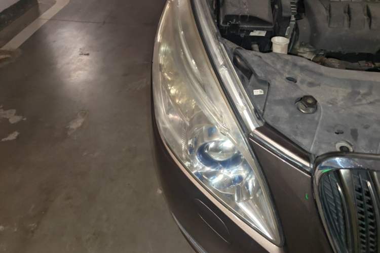 Used Buick GL8 2015 2.4L Luxury Business Premium Edition Right Front Headlight