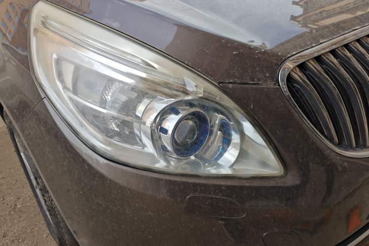 Used Buick GL8 2015 2.4L Luxury Business Premium Edition Right Front Headlight