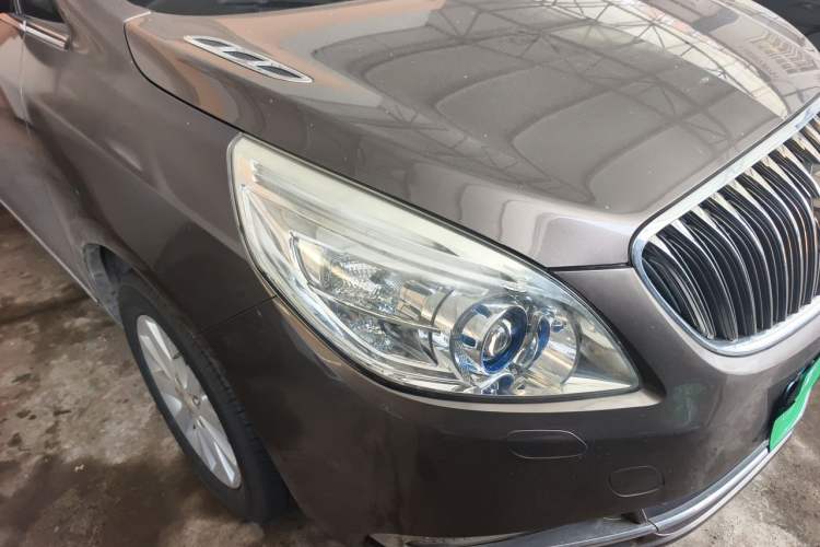 Used Buick GL8 2015 2.4L Luxury Business Premium Edition Right Front Headlight