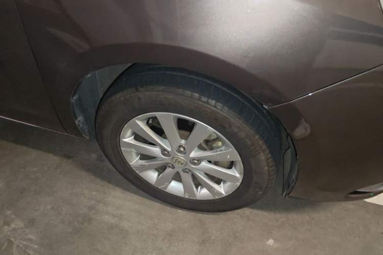 Used Buick GL8 2015 2.4L Luxury Business Premium Edition Right Front Wheel Hub