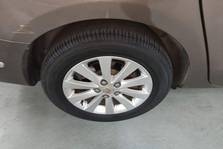 Used Buick GL8 2015 2.4L Luxury Business Premium Edition Right Rear Wheel Hub
