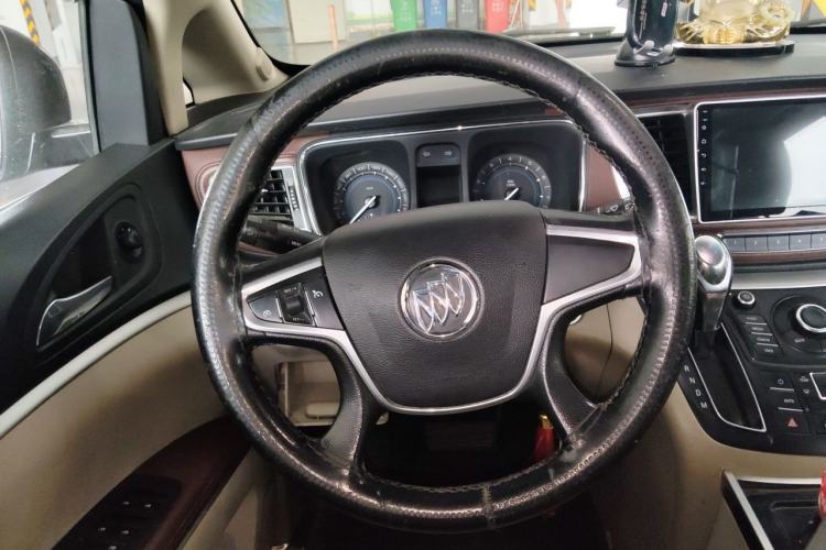 Used Buick GL8 2015 2.4L Luxury Business Premium Edition Steering Wheel