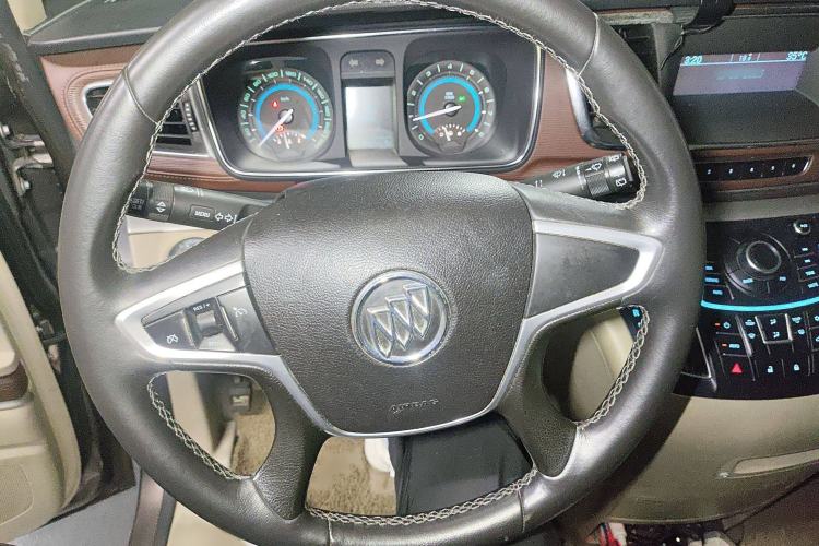 Used Buick GL8 2015 2.4L Luxury Business Premium Edition Steering Wheel