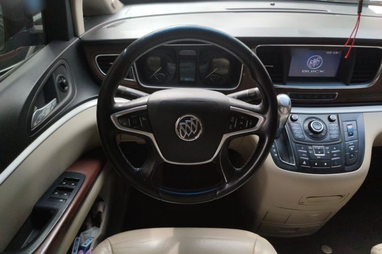 Used Buick GL8 2015 2.4L Luxury Business Premium Edition Steering Wheel