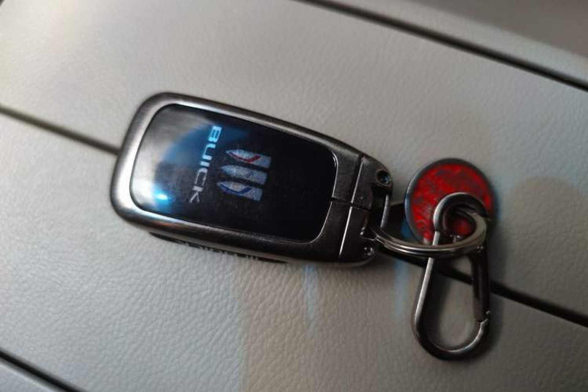 Used Buick GL8 2015 2.4L Luxury Business Premium Edition Vehicle Key