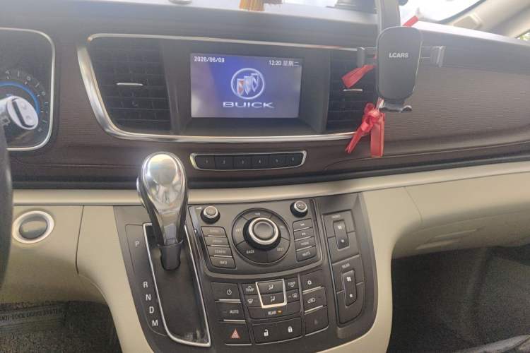 Used Buick GL8 2015 2.4L Luxury Business Premium Edition Audio And AC Panel