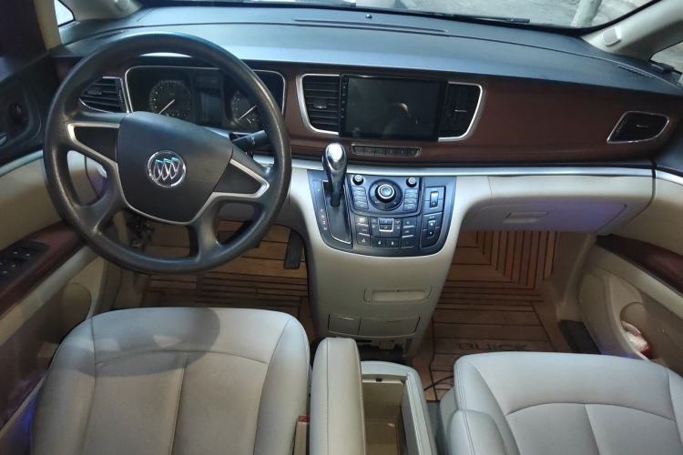 Used Buick GL8 2015 2.4L Luxury Business Premium Edition Center Console
