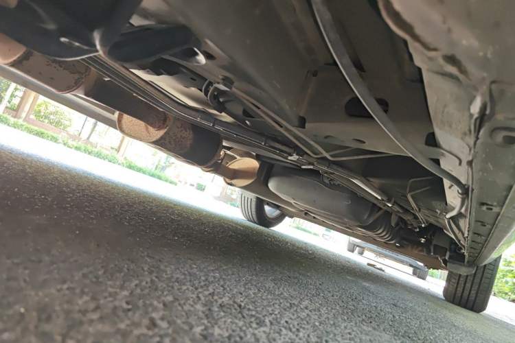 Used Buick GL8 2015 2.4L Luxury Business Premium Edition Chassis Front Left
