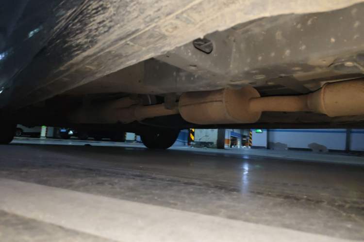 Used Buick GL8 2015 2.4L Luxury Business Premium Edition Chassis Front Right