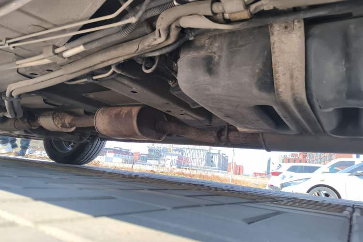 Used Buick GL8 2015 2.4L Luxury Business Premium Edition Chassis Rear Left