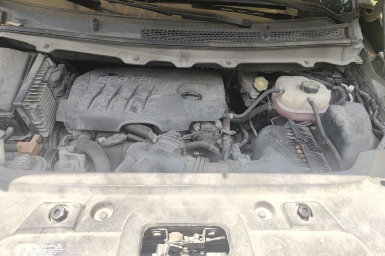 Used Buick GL8 2015 2.4L Luxury Business Premium Edition Engine Bay