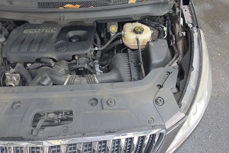 Used Buick GL8  Engine Bay Left