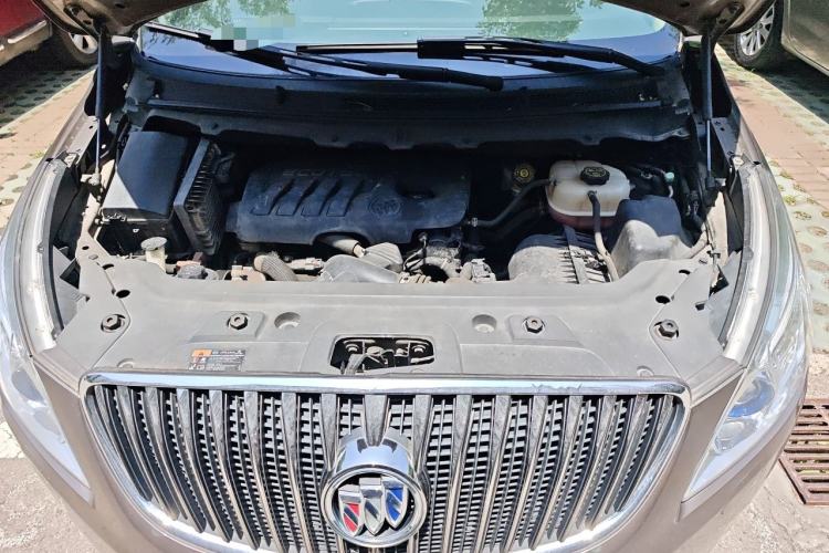 Used Buick GL8 2015 2.4L Luxury Business Premium Edition Engine Bay
