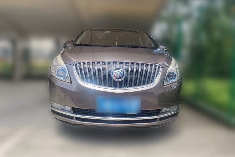 Used Buick GL8 2015 2.4L Luxury Business Premium Edition Front
