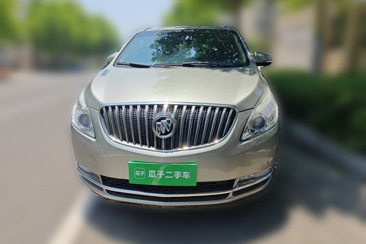 Used Buick GL8 2015 2.4L Luxury Business Premium Edition Front