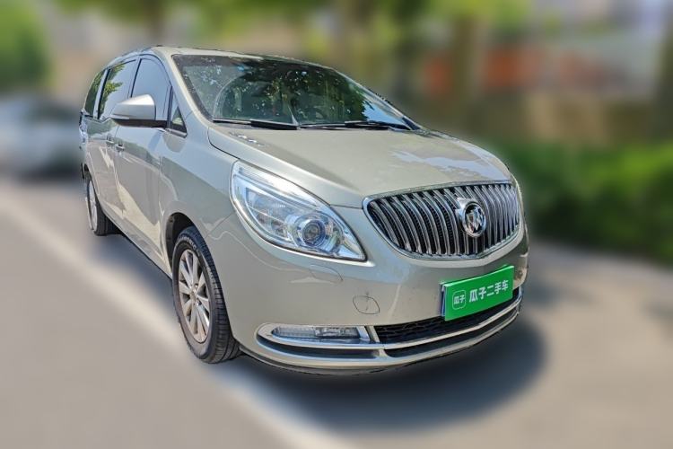 Used Buick GL8 2015 2.4L Luxury Business Premium Edition Front Right 45 Deg