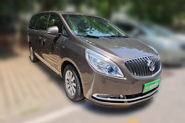 Used Buick GL8 2015 2.4L Luxury Business Premium Edition Front Right 45 Deg