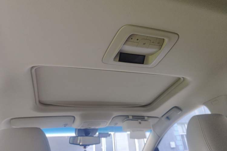 Used Buick GL8 2015 2.4L Luxury Business Premium Edition Headliner