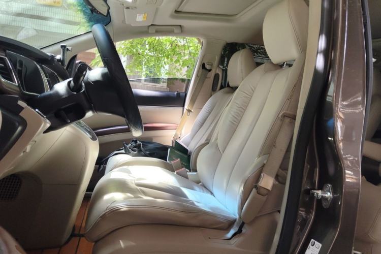 Used Buick GL8 2015 2.4L Luxury Business Premium Edition Left Front Seat