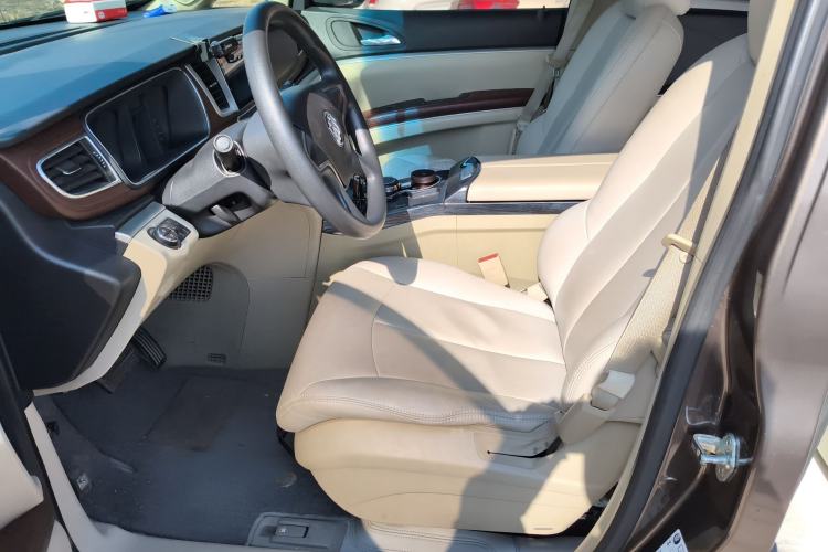 Used Buick GL8 2015 2.4L Luxury Business Premium Edition Left Front Seat