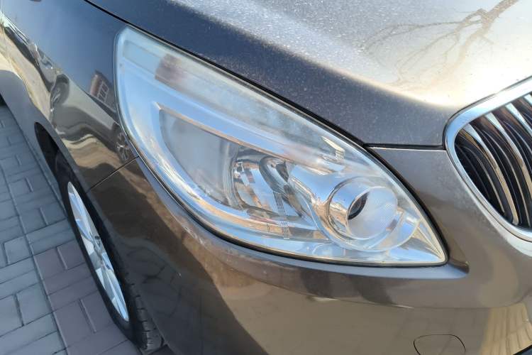 Used Buick GL8 2015 2.4L Luxury Business Premium Edition Right Front Headlight