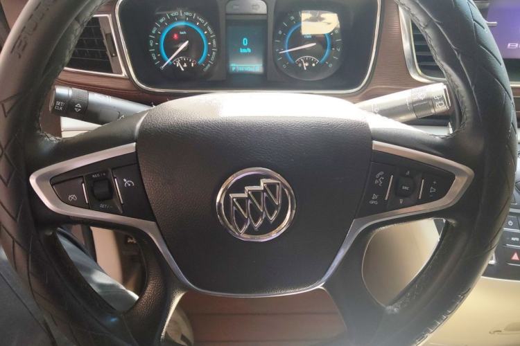 Used Buick GL8 2015 2.4L Luxury Business Premium Edition Steering Wheel