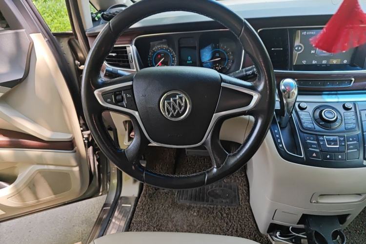 Used Buick GL8 2015 2.4L Luxury Business Premium Edition Steering Wheel