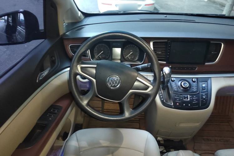 Used Buick GL8 2015 2.4L Luxury Business Premium Edition Steering Wheel