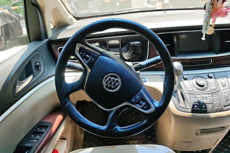 Used Buick GL8 2015 2.4L Luxury Business Premium Edition Steering Wheel