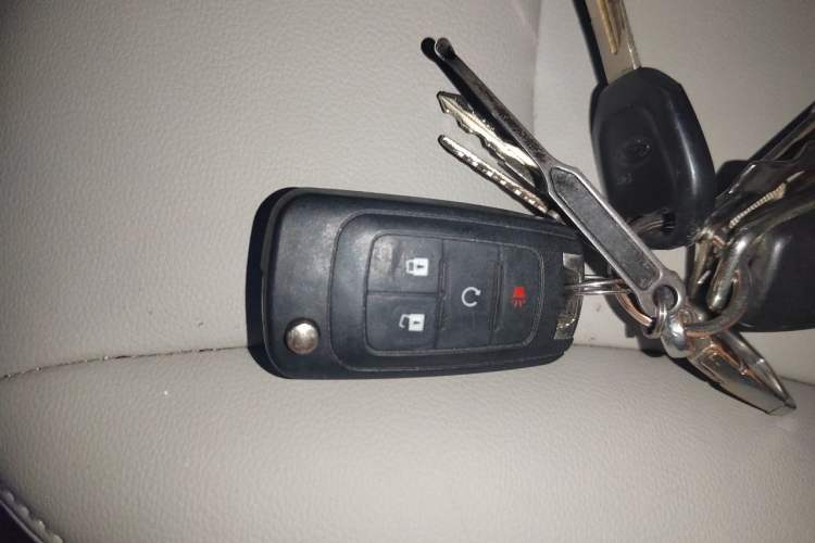 Used Buick GL8 2015 2.4L Luxury Business Premium Edition Vehicle Key