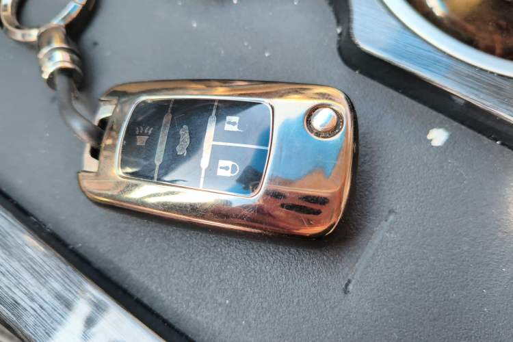 Used Buick GL8 2015 2.4L Luxury Business Premium Edition Vehicle Key