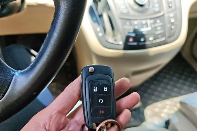 Used Buick GL8 2015 2.4L Luxury Business Premium Edition Vehicle Key